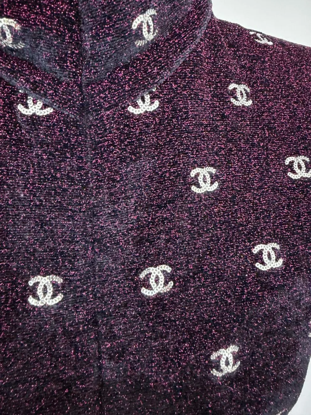 Chanel Coco Neige CC Logo Plum Knit Zip Top 42 NWOT